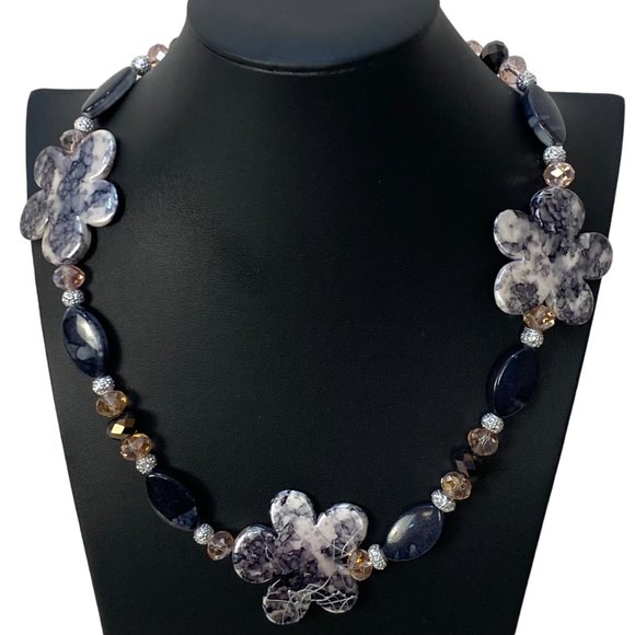 Handmade One of a Kind Grey and Pink Beaded Flower Necklace - Picture 6 of 7